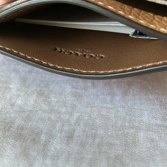 Coach: Tan Slim Credit Card Holder with Pink Lips- Wallet - Picture 15 of 16